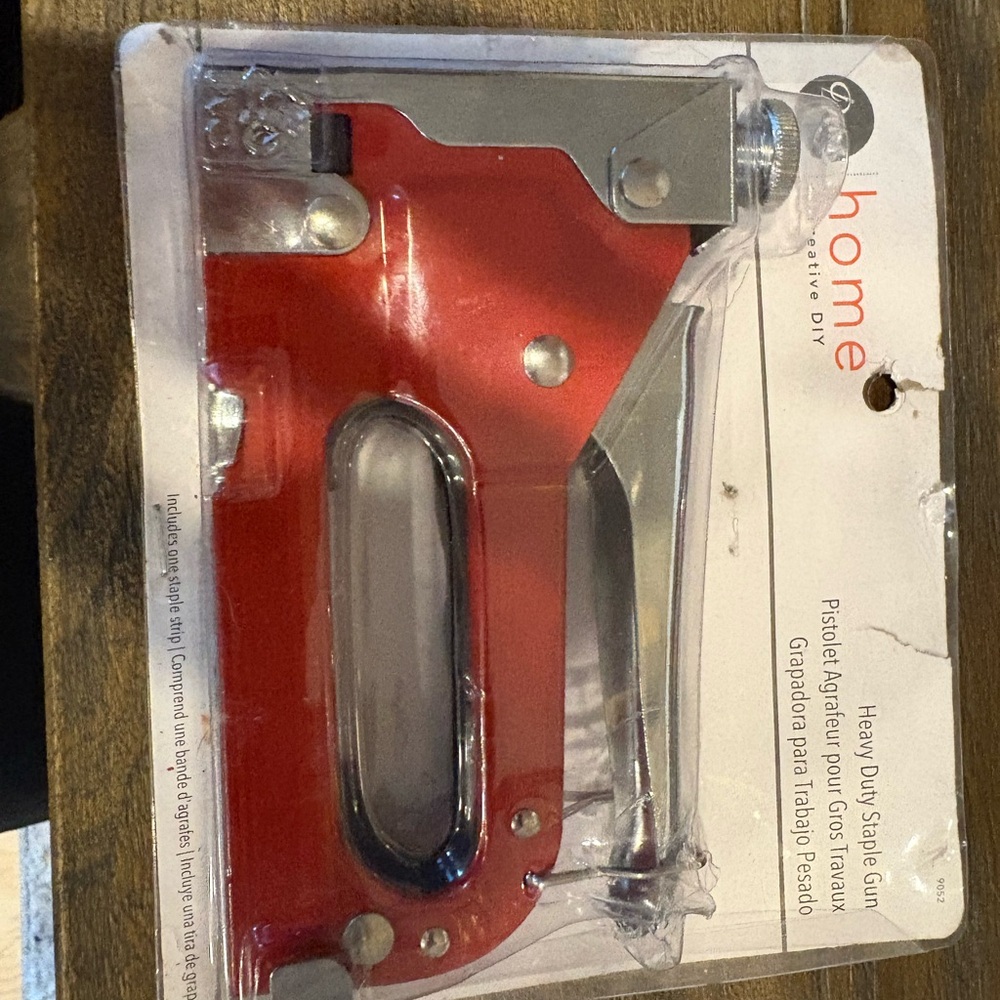 Home Design Heavy Duty Red Staple Gun